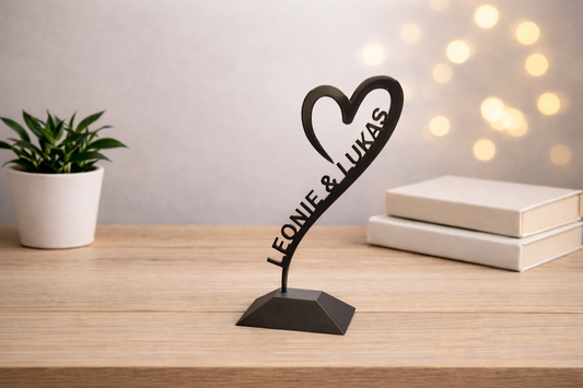Personalisiertes Herz mit Sockel – 3D Druck Geschenk Silber